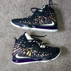 Lebron 17 “Lakers” size 11.5